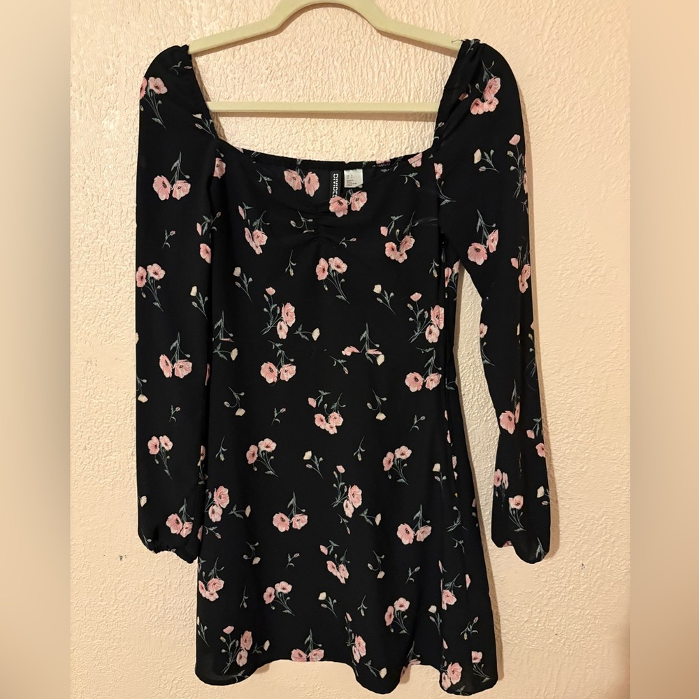 Divided Black Long-Sleeve Floral Square-Neck Dress with Pink Blossoms